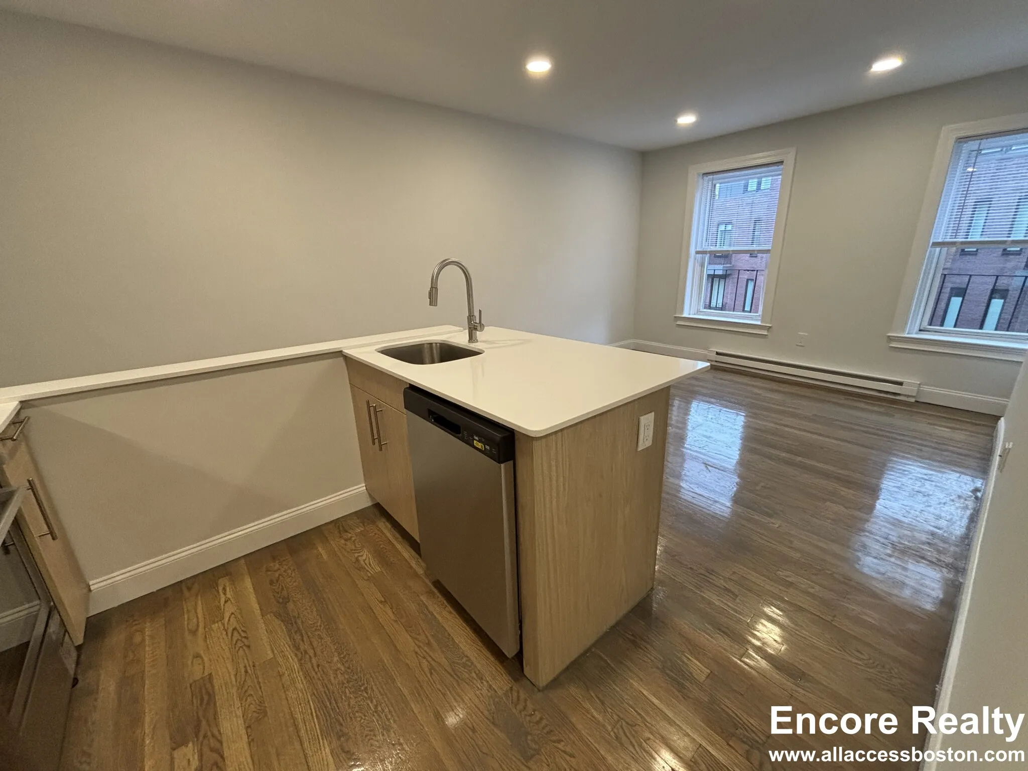 1 bed, 1 bath apartment for rent at 529 Beacon St Unit 21a, Back Bay — photo 3 of 10