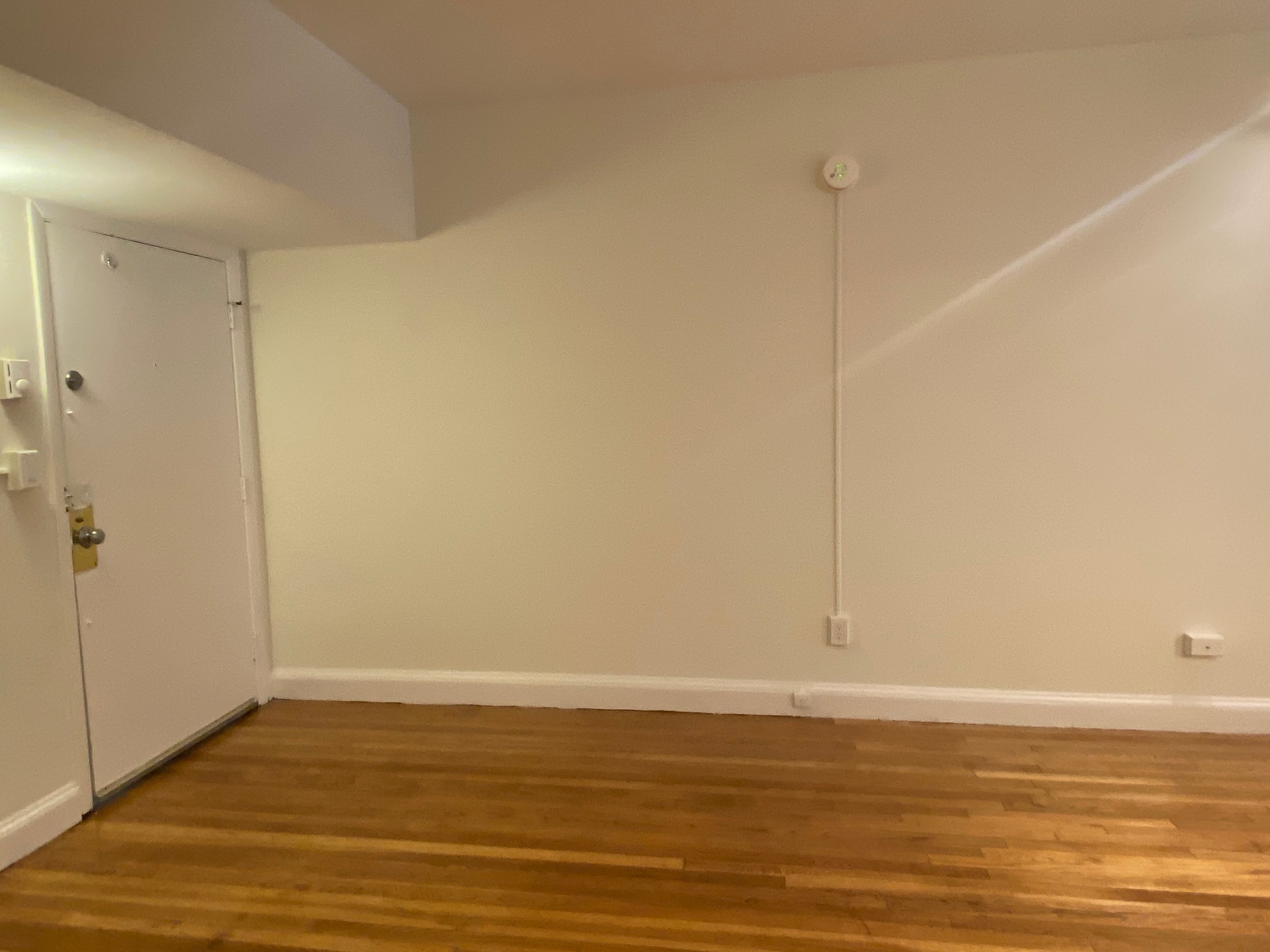 Studio bed, 1 bath apartment for rent at 529 Beacon St Unit 3, Back Bay — photo 9 of 10