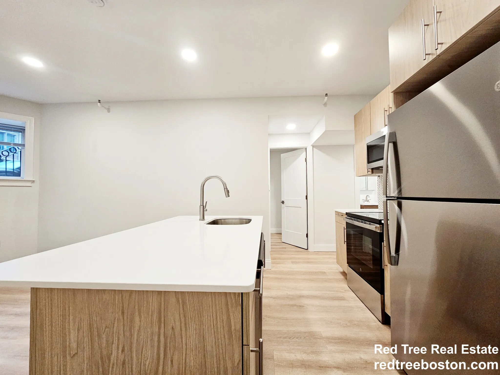 1 bed, 1 bath apartment for rent at 529 Beacon St Unit 4, Back Bay — photo 1 of 11