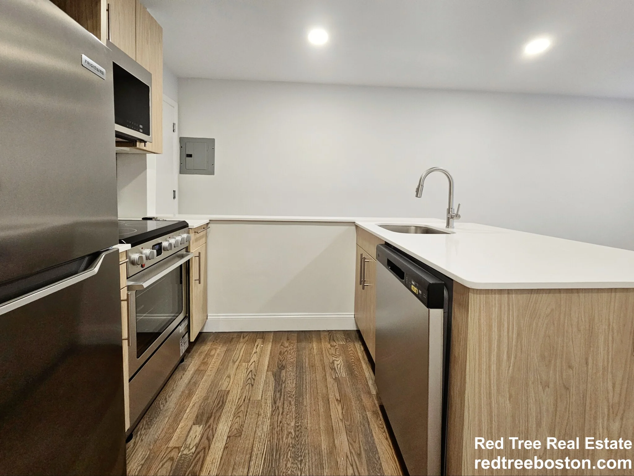 1 bed, 1 bath apartment for rent at 529 Beacon St Unit 529-18, Back Bay — photo 2 of 7