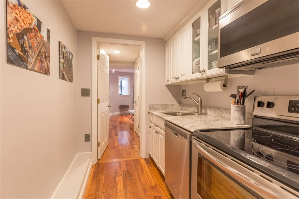 1 bed, 1 bath apartment for rent at 529 Columbus Ave Unit 14, South End — photo 5 of 17