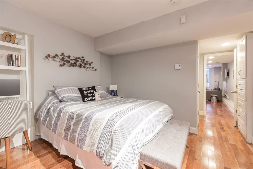 1 bed, 1 bath apartment for rent at 529 Columbus Ave Unit 14, South End — photo 10 of 17