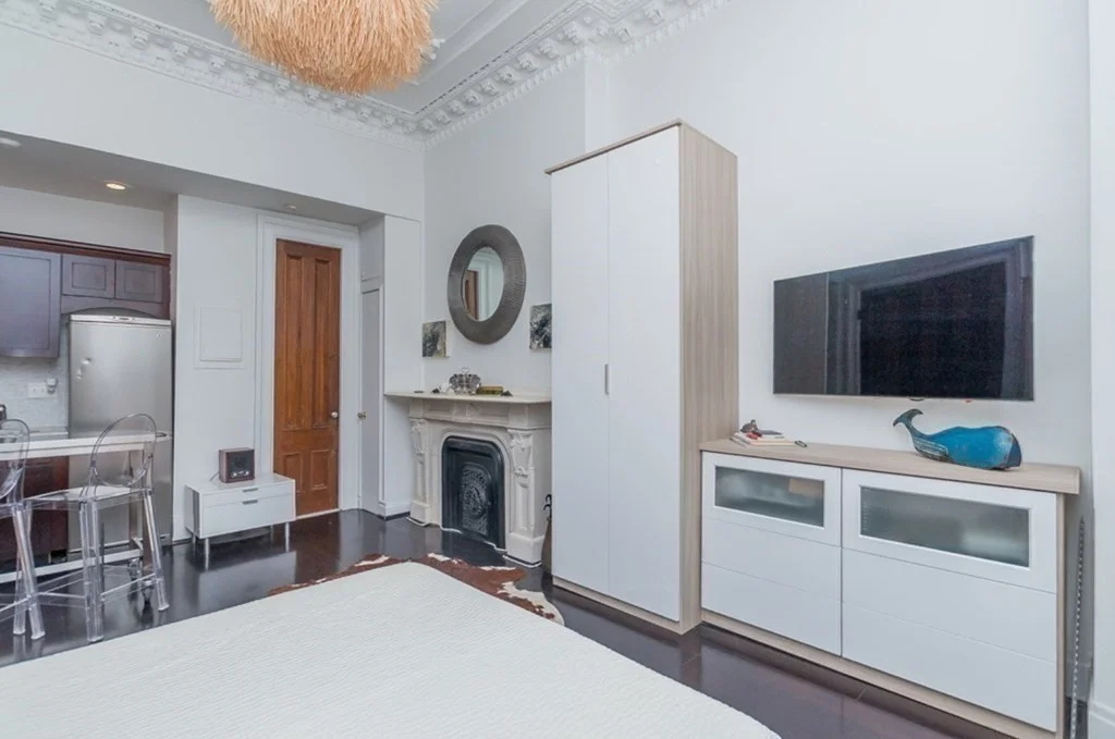 Studio bed, 1 bath apartment for rent at 529 Columbus Ave Unit 17, South End — photo 3 of 10
