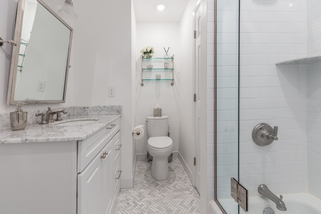 2 bed, 1 bath apartment for rent at 529 Columbus Ave Unit 21, South End — photo 13 of 17