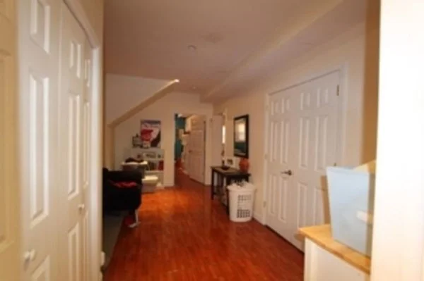 5 bed, 2 bath apartment for rent at 529 Newbury St Unit 1, Fenway — photo 6 of 14
