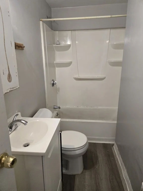 3 bed, 1 bath apartment for rent at 529 Union St Unit 1r, Hill McKnight — photo 13 of 13