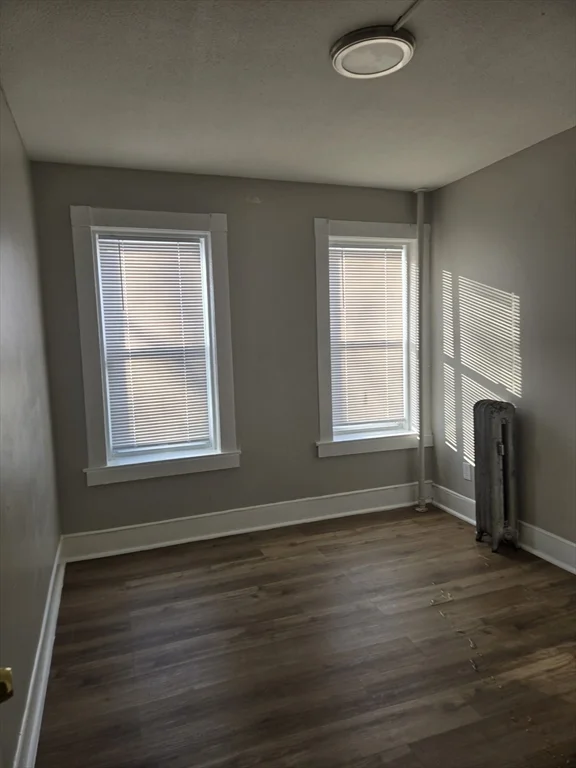 3 bed, 1 bath apartment for rent at 529 Union St Unit 1r, Hill McKnight — photo 12 of 13
