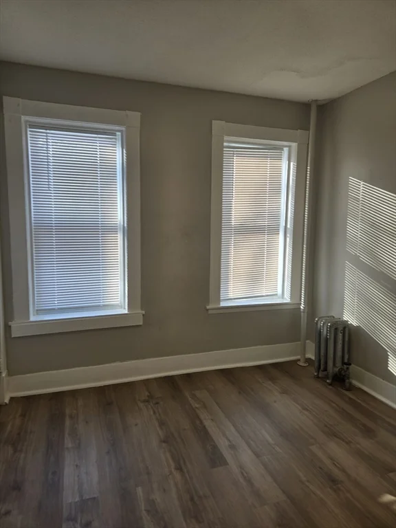 3 bed, 1 bath apartment for rent at 529 Union St Unit 1r, Hill McKnight — photo 7 of 13