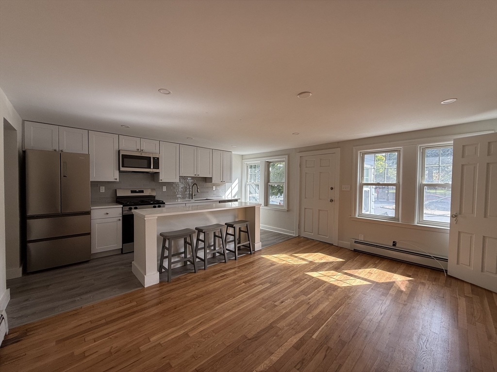 1 bed, 1 bath apartment for rent at 5297 Washington St Unit 1, West Roxbury
