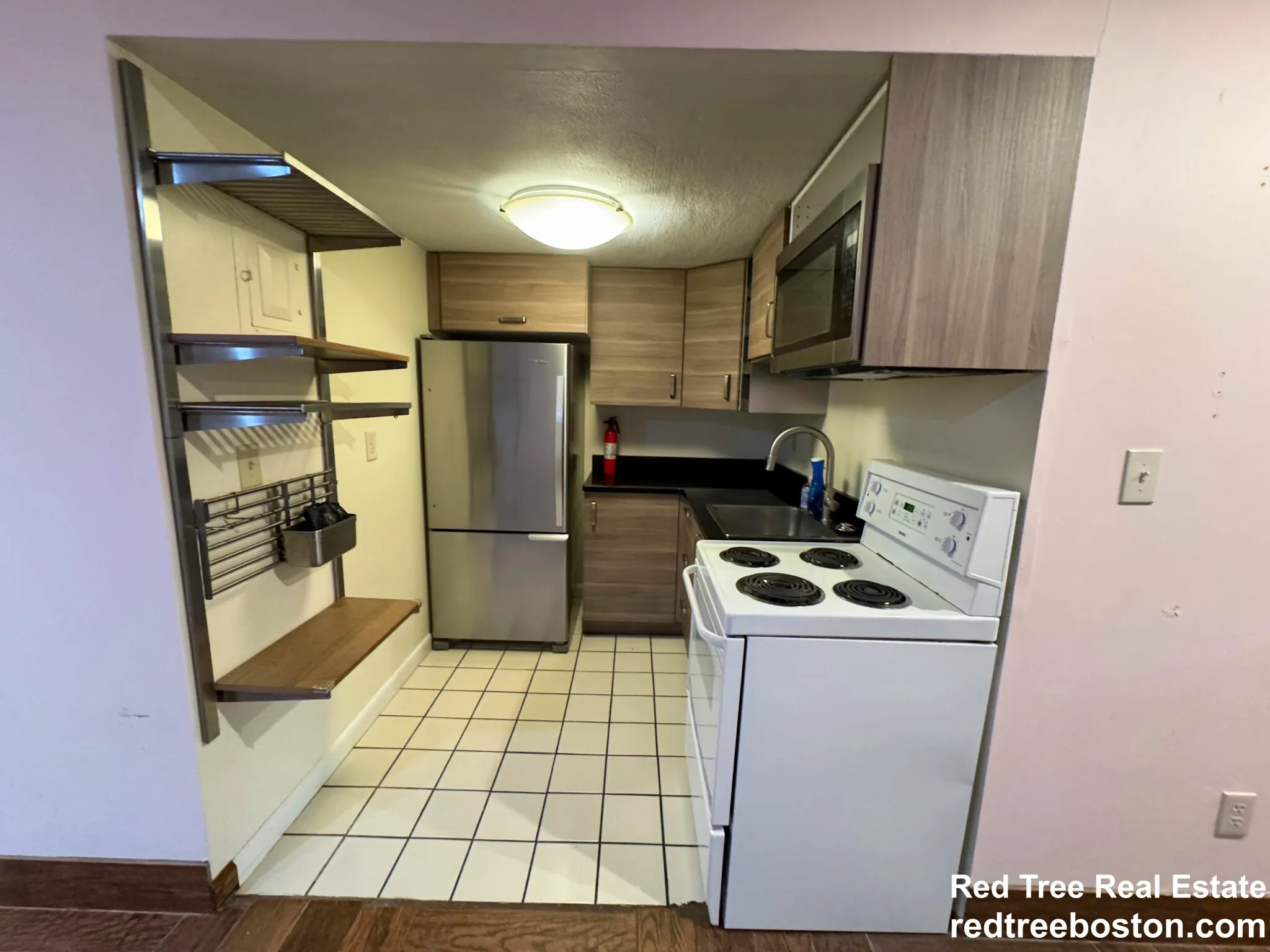1 bed, 1 bath apartment for rent at 53A Saint Paul St Unit 3, Coolidge Corner — photo 3 of 9