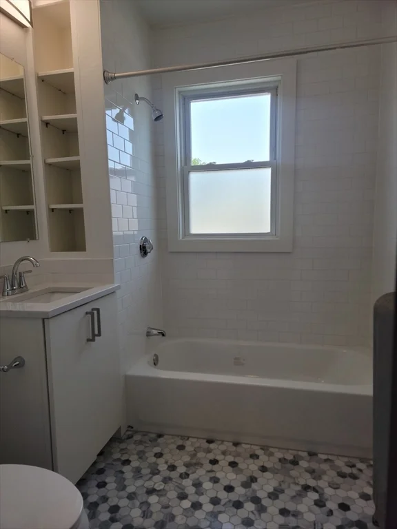3 bed, 1 bath apartment for rent at 53 Adamson St Unit 53, Allston — photo 5 of 8