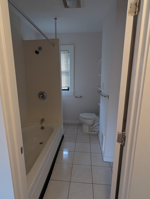 2 bed, 1 bath apartment for rent at 53 Archdale Rd Unit 53, Roslindale — photo 10 of 11