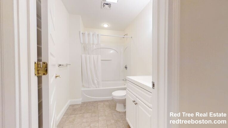 2 bed, 2 bath apartment for rent at 53 Ashford St Unit 6, Allston — photo 5 of 7