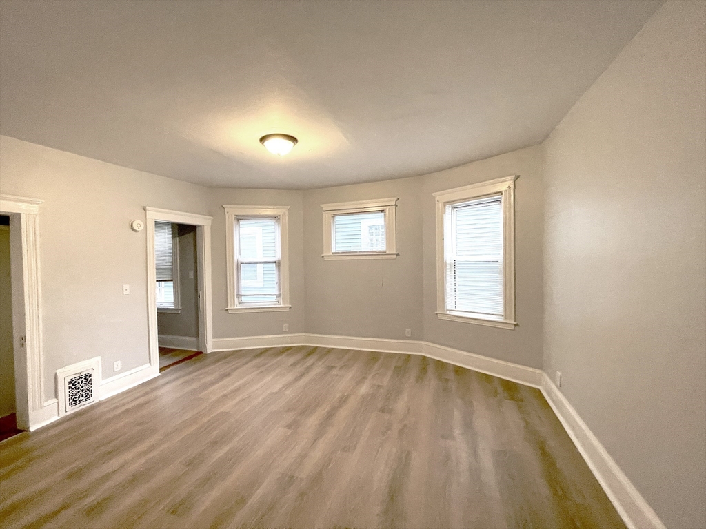 3 bed, 1 bath apartment for rent at 53 Aspinwall Rd Unit 2, Dorchester — photo 4 of 8