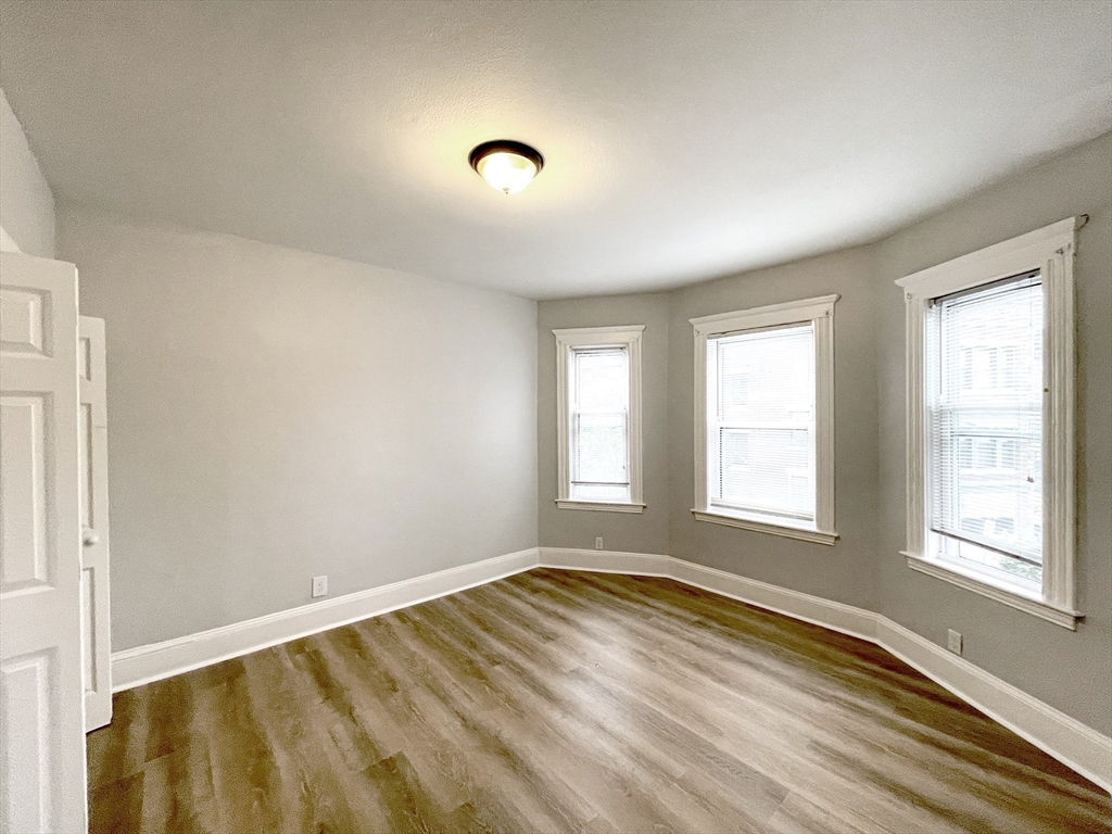 3 bed, 1 bath apartment for rent at 53 Aspinwall Rd Unit 2, Dorchester — photo 3 of 8