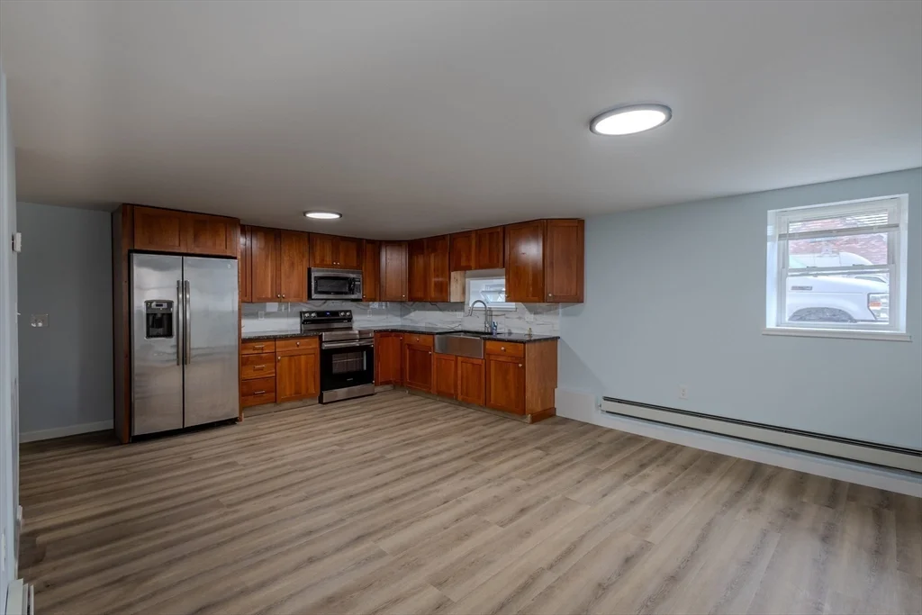 3 bed, 1 bath apartment for rent at 53 Berkley Unit B, Taunton — photo 8 of 36