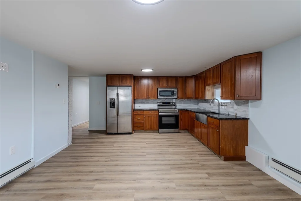 3 bed, 1 bath apartment for rent at 53 Berkley Unit B, Taunton — photo 6 of 36