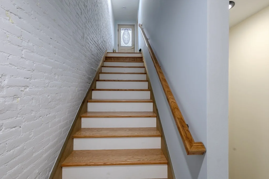 3 bed, 1 bath apartment for rent at 53 Berkley Unit B, Taunton — photo 12 of 36