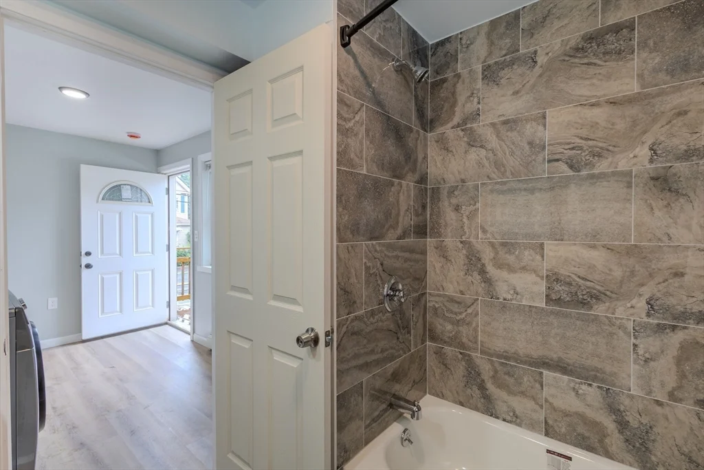 3 bed, 1 bath apartment for rent at 53 Berkley Unit B, Taunton — photo 24 of 36