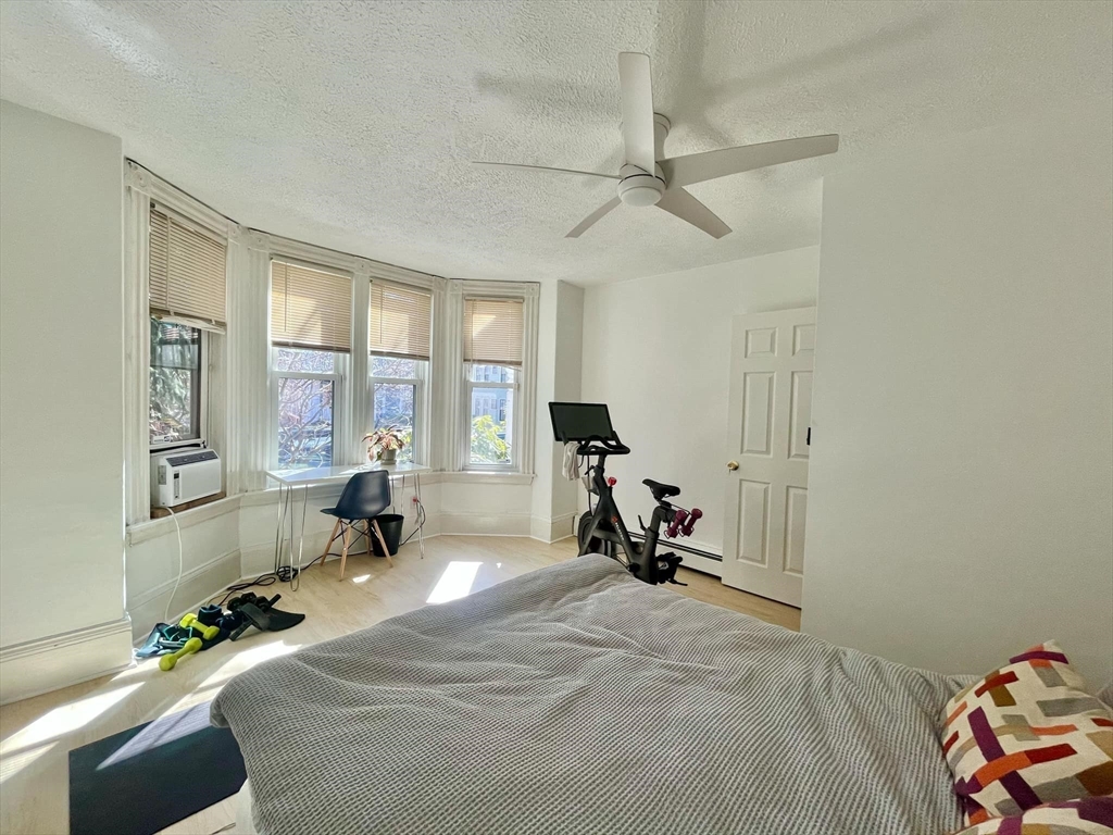 2 bed, 1 bath apartment for rent at 53 Bow Unit 1, Union Square — photo 5 of 30