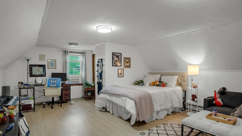 4 bed, 1 bath apartment for rent at 53 Bow Unit 2, Union Square — photo 9 of 35