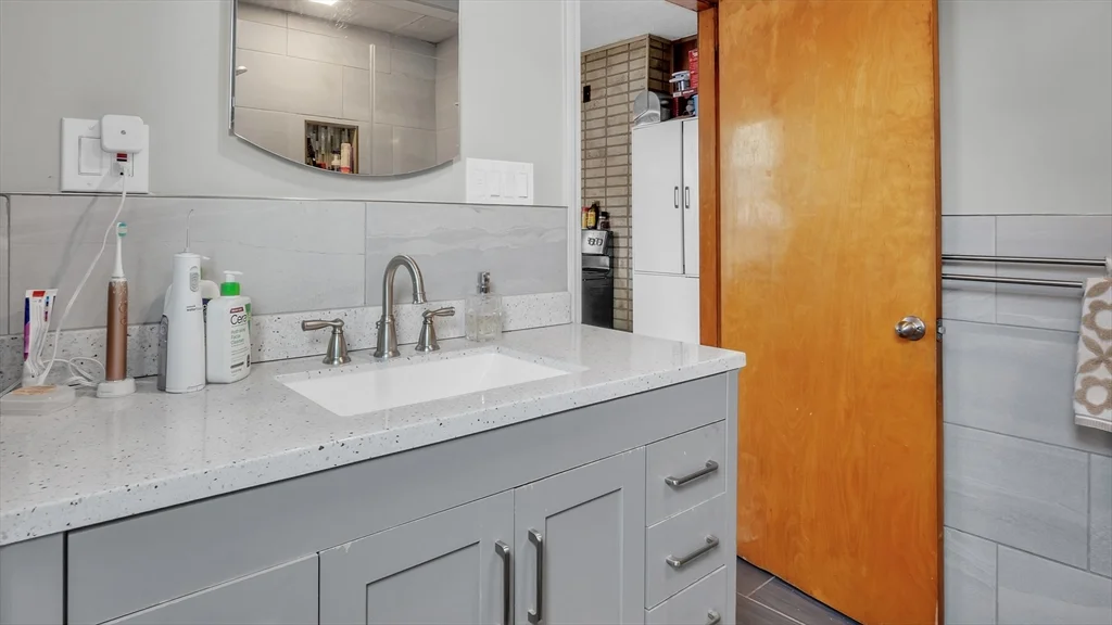 4 bed, 1 bath apartment for rent at 53 Bow Unit 2, Union Square — photo 19 of 35