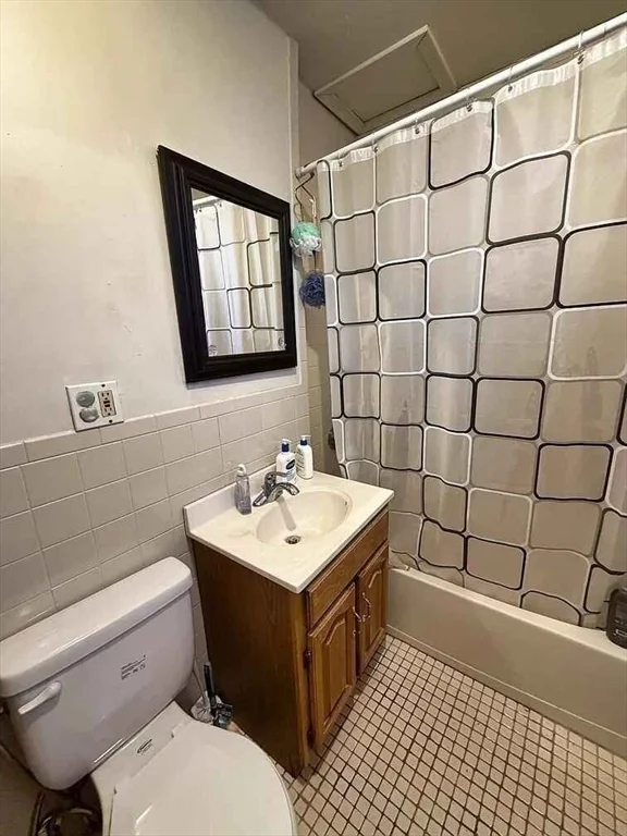 3 bed, 1 bath apartment for rent at 53 Brackett St Unit 2, Brighton — photo 6 of 10