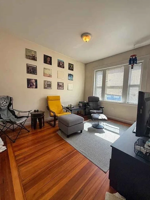 3 bed, 1 bath apartment for rent at 53 Brackett St Unit 2, Brighton — photo 2 of 10