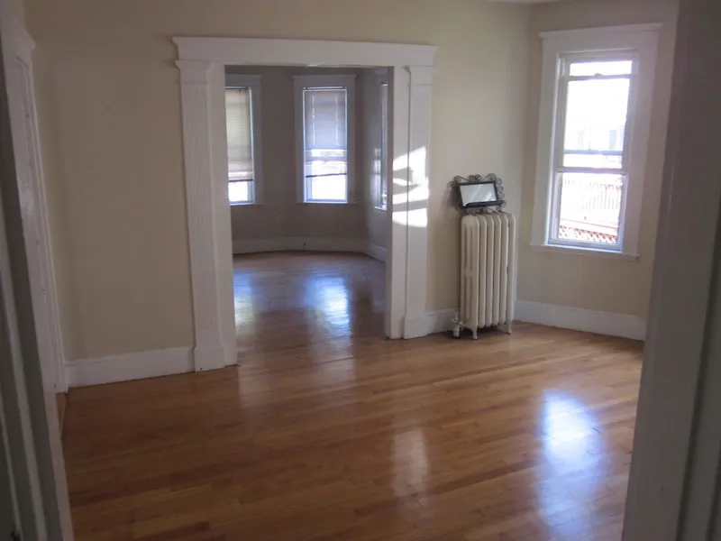 7 bed, 2 bath apartment for rent at 53 Bristol Rd Unit 2, Medford — photo 2 of 5