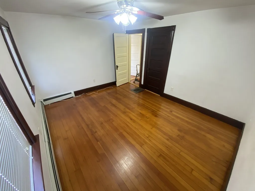 3 bed, 1 bath apartment for rent at 53 Cascade St Unit 1, Fitchburg — photo 3 of 9