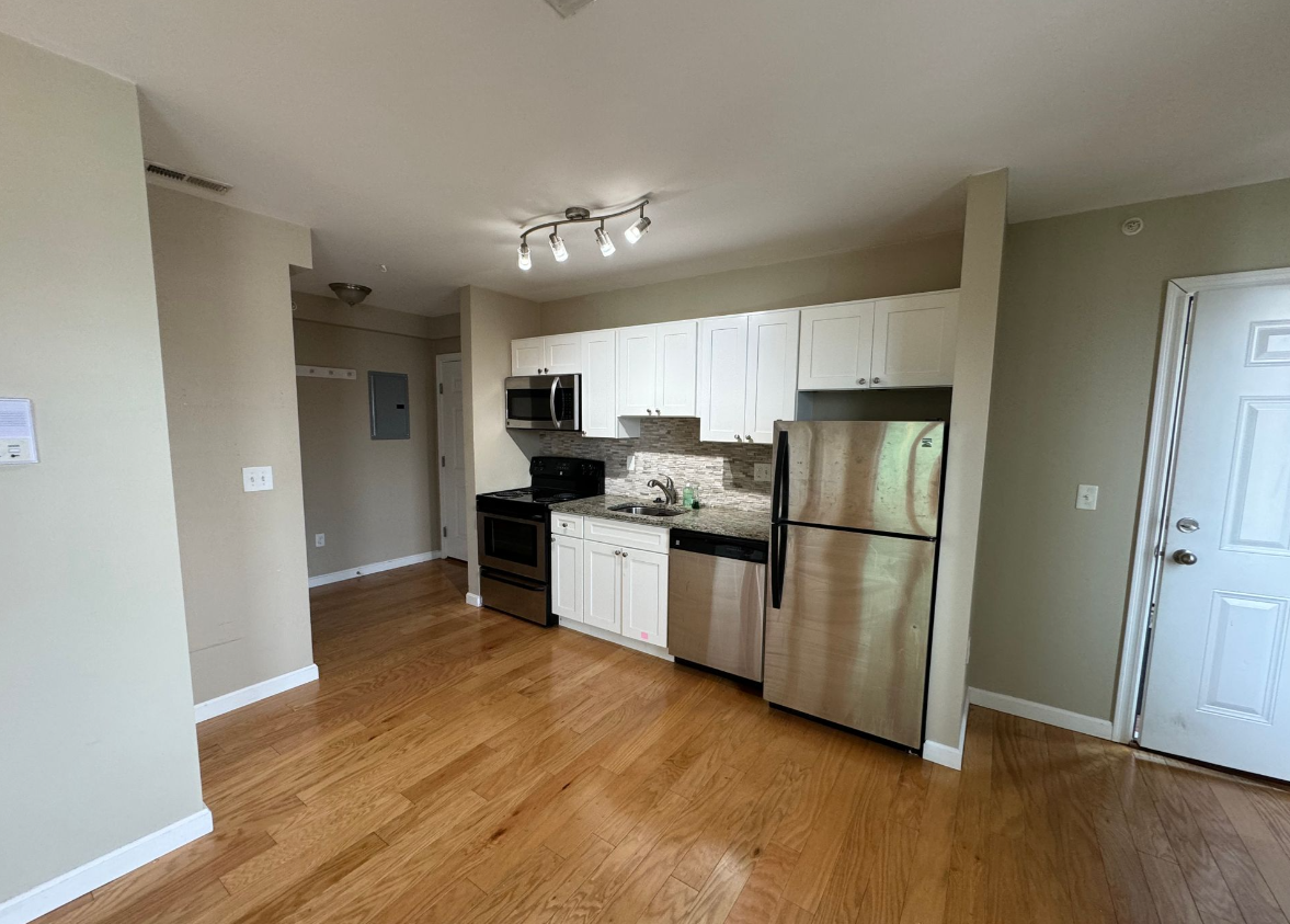 1 bed, 1 bath apartment for rent at 53 Chelsea St Unit 2B, East Boston — photo 2 of 10