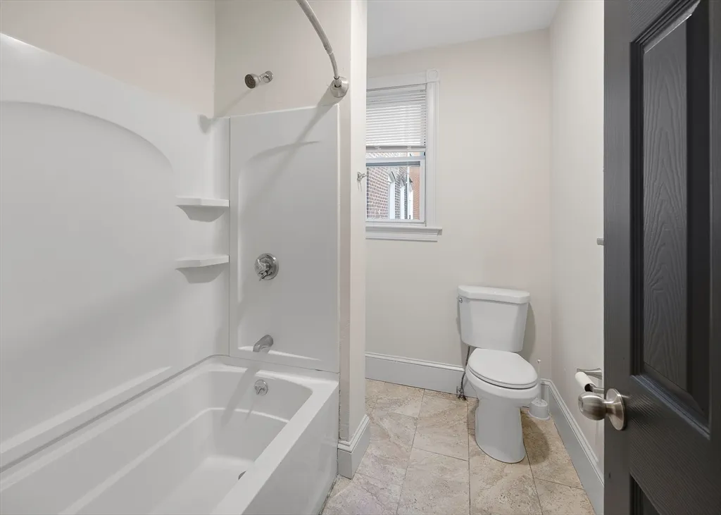 4 bed, 1 bath apartment for rent at 53 Copeland St Unit 2, Roxbury — photo 7 of 15