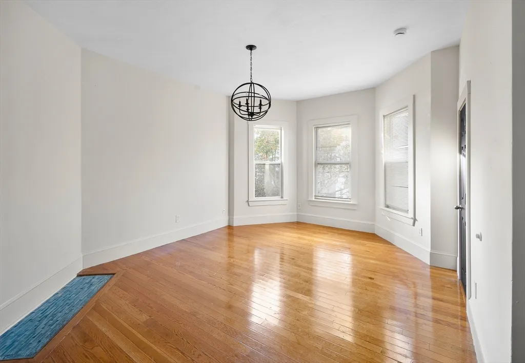4 bed, 1 bath apartment for rent at 53 Copeland St Unit 2, Roxbury — photo 2 of 15