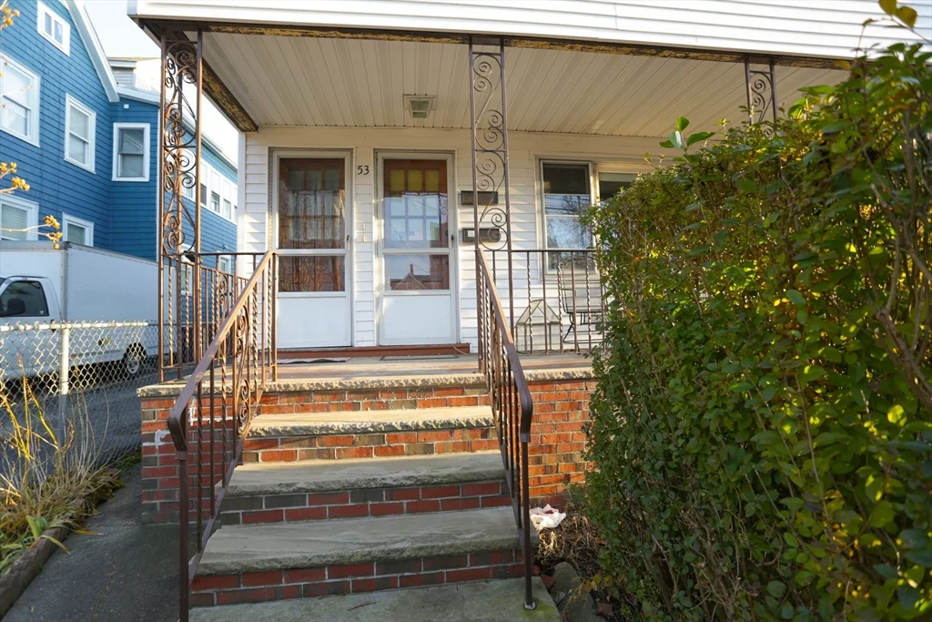 2 bed, 1 bath apartment for rent at 53 Dean Unit 1, Everett — photo 1 of 27