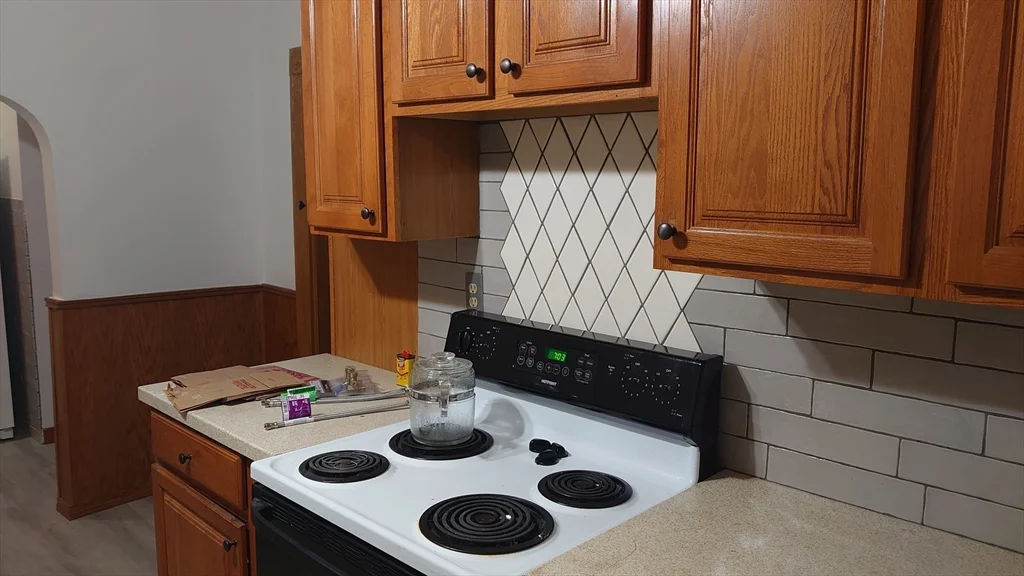 2 bed, 1 bath apartment for rent at 53 Dean Unit 1, Everett — photo 7 of 27