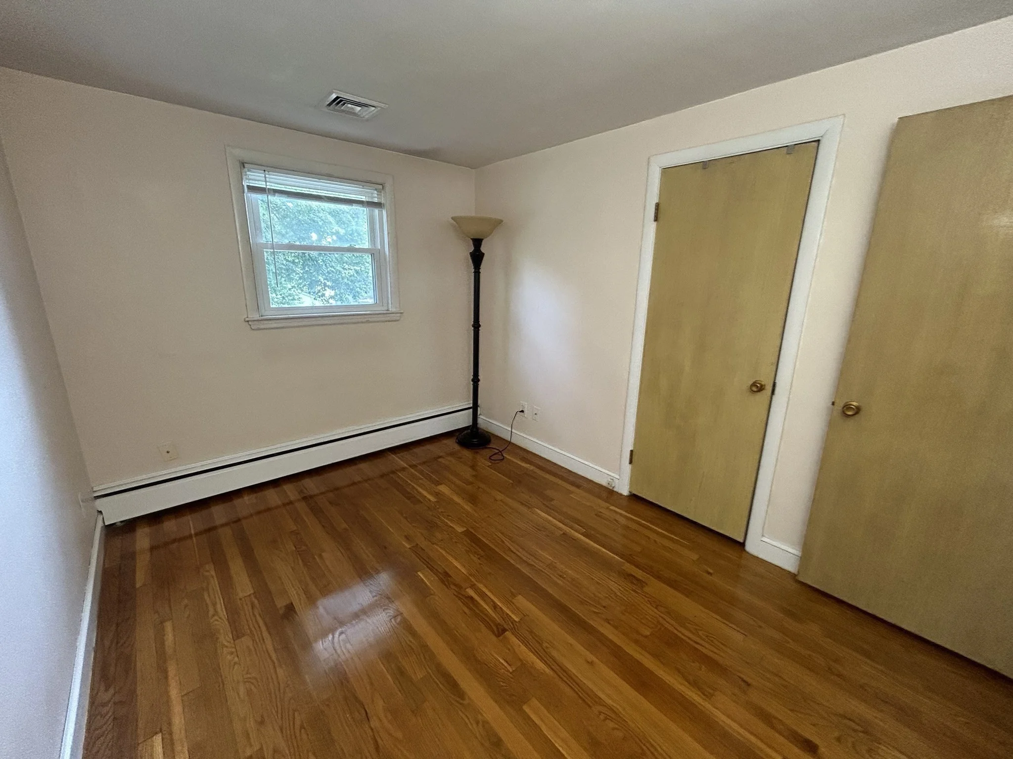 3 bed, 2 bath apartment for rent at 53 Dickson Ave, Arlington — photo 20 of 23