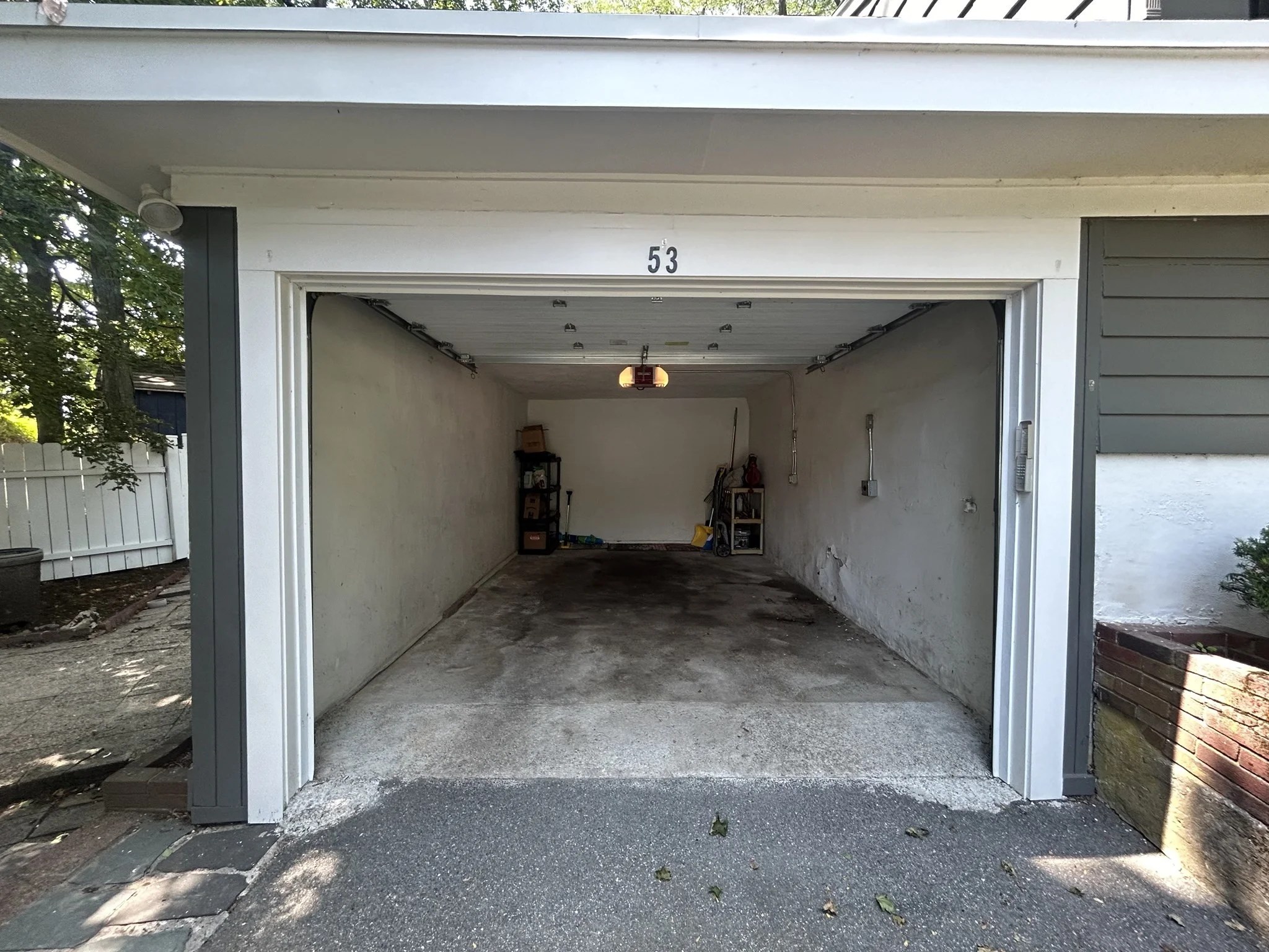 3 bed, 2 bath apartment for rent at 53 Dickson Ave, Arlington — photo 4 of 23