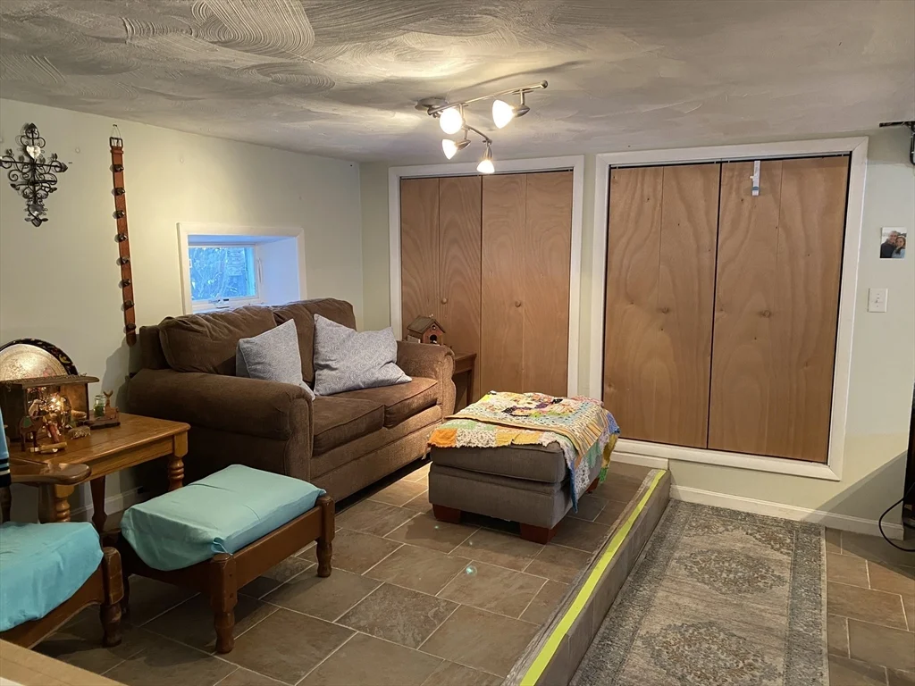 3 bed, 2 bath apartment for rent at 53 Dickson Ave, Arlington — photo 19 of 28