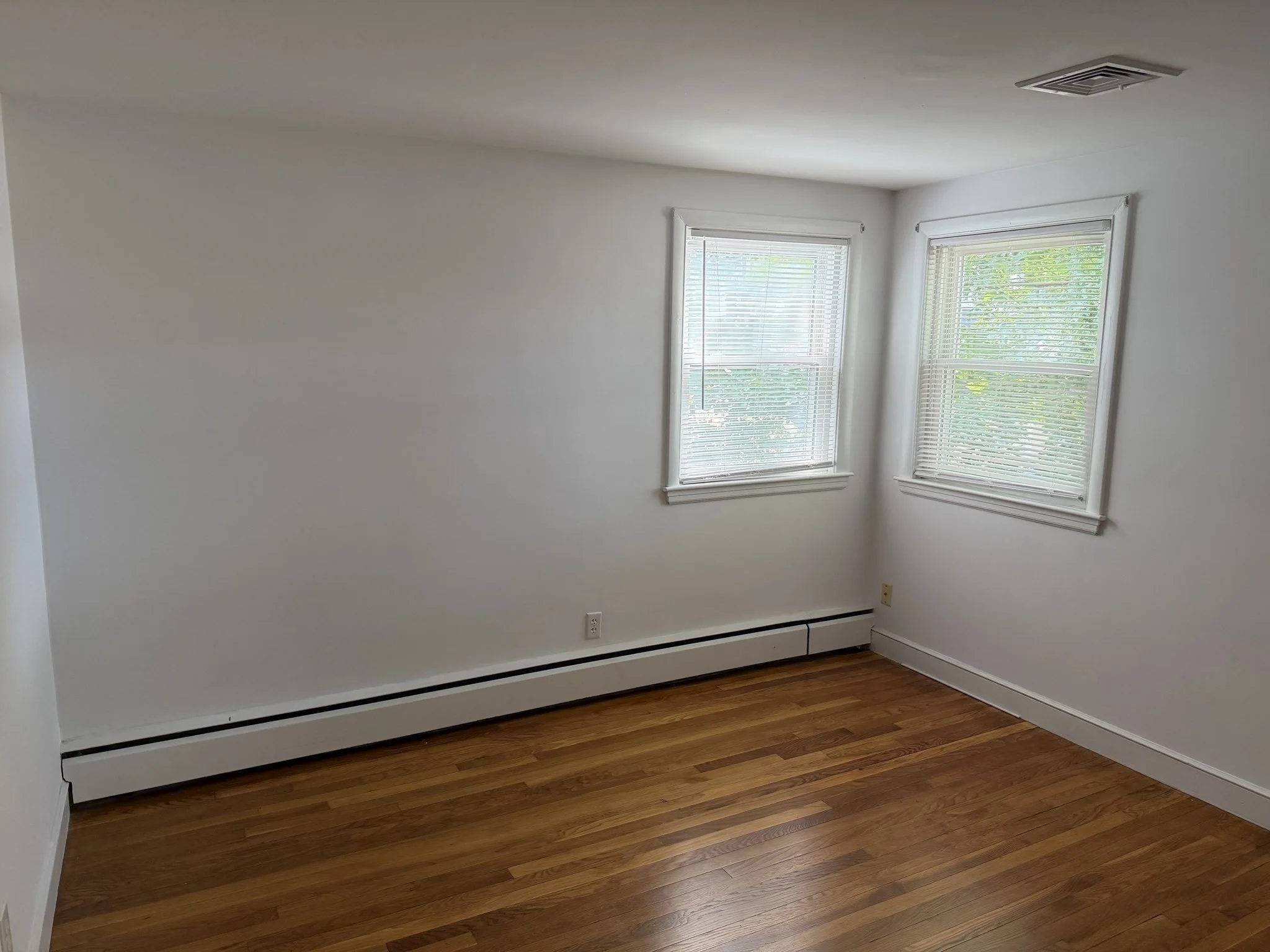 3 bed, 2 bath apartment for rent at 53 Dickson Ave, Arlington — photo 16 of 23