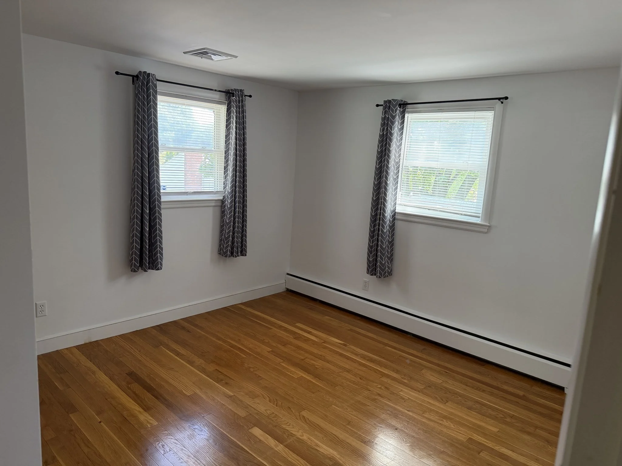 3 bed, 2 bath apartment for rent at 53 Dickson Ave, Arlington — photo 14 of 23
