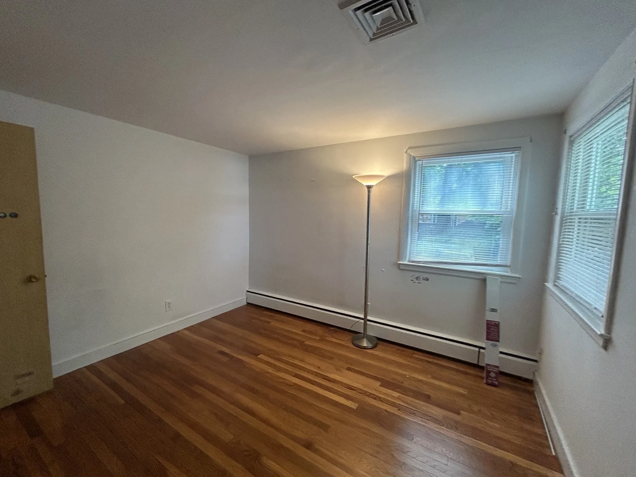 3 bed, 2 bath apartment for rent at 53 Dickson Ave, Arlington — photo 18 of 23