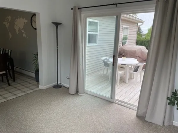 3 bed, 2 bath apartment for rent at 53-E Cummings Ln Unit WINTER RENT, South Westport — photo 9 of 25