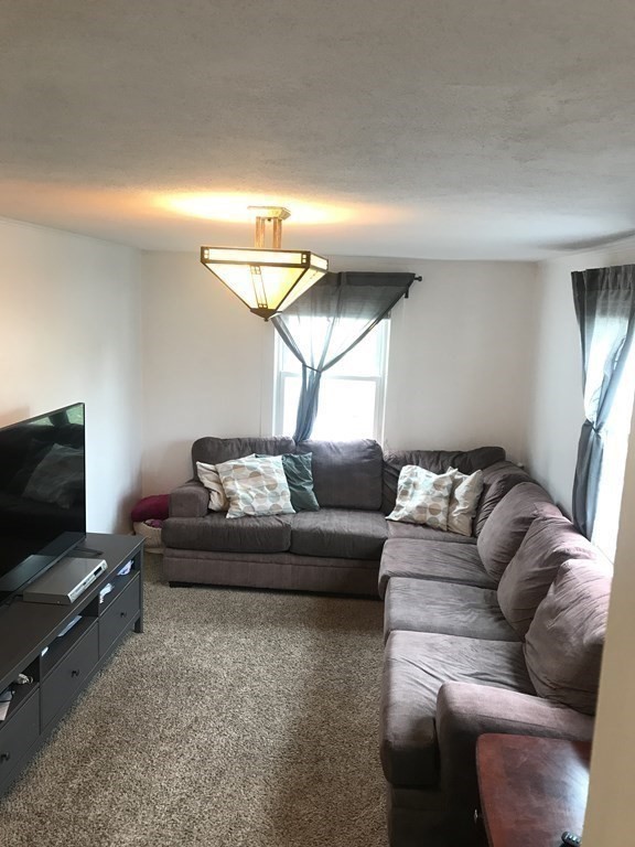 4 bed, 2 bath apartment for rent at 53 Elinor Rd, Newton Highlands — photo 13 of 29