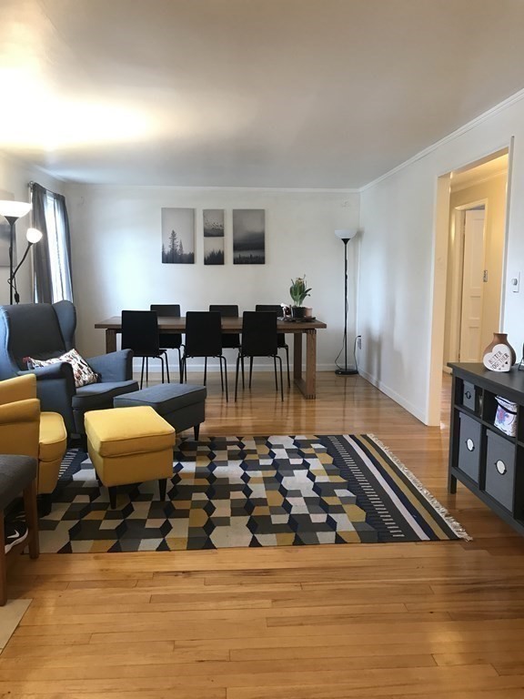 4 bed, 2 bath apartment for rent at 53 Elinor Rd, Newton Highlands — photo 2 of 29