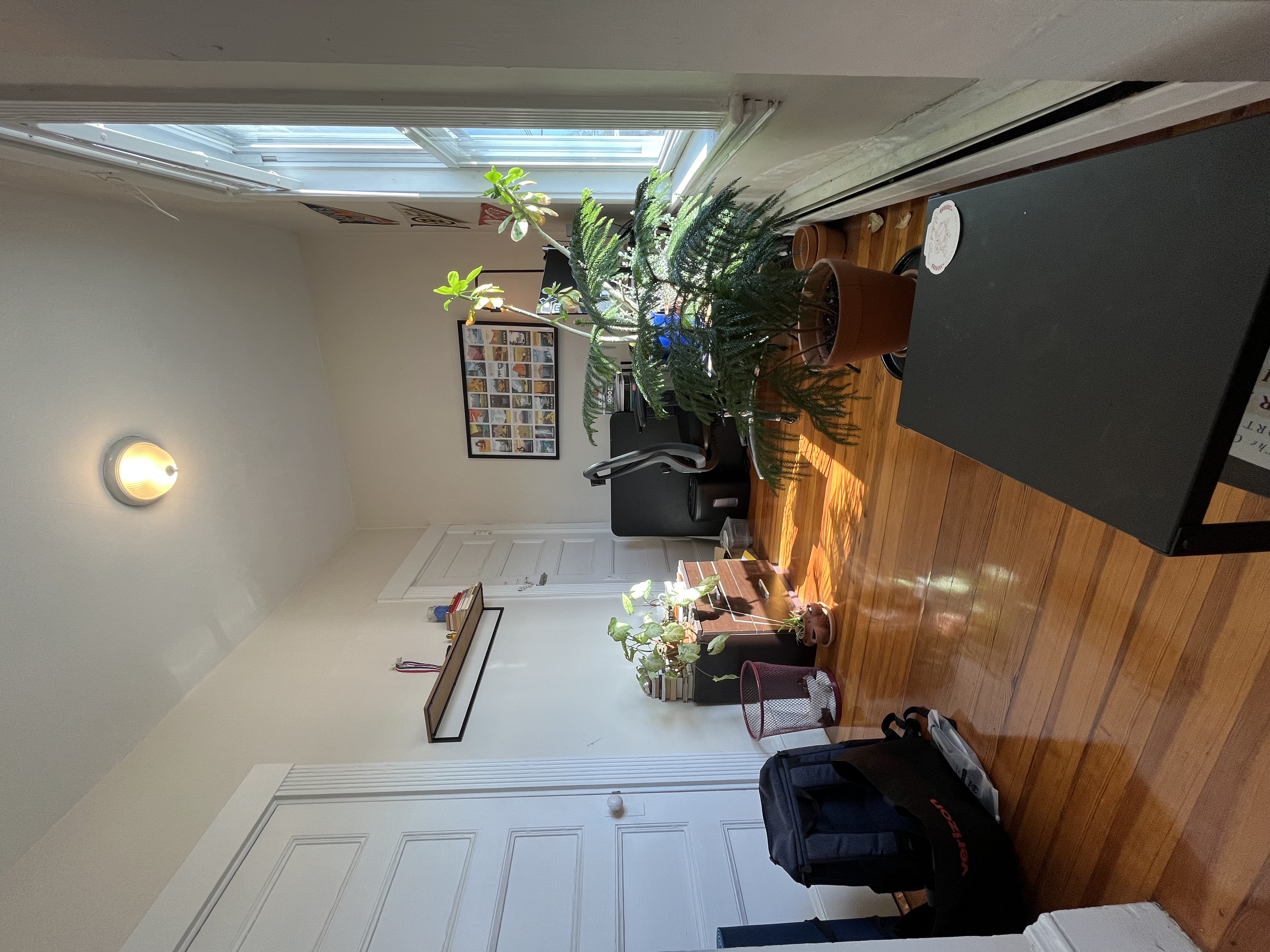 3 bed, 1 bath apartment for rent at 53 Elm St Unit 2, Spring Hill — photo 2 of 14