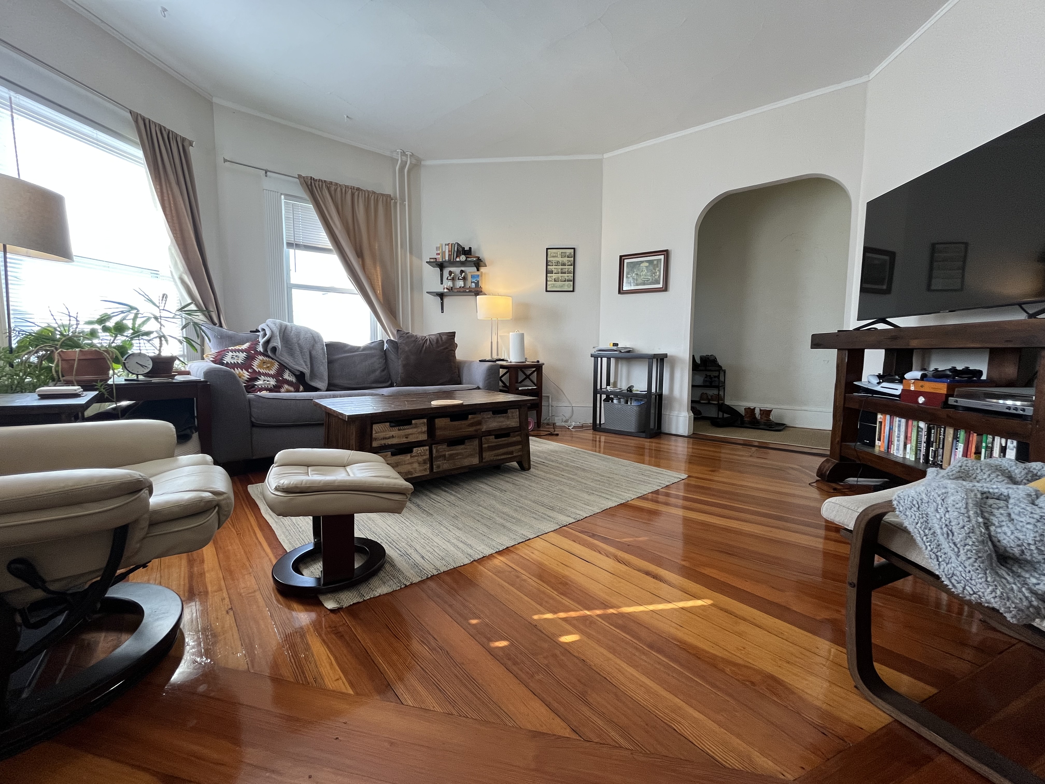 3 bed, 1 bath apartment for rent at 53 Elm St Unit 2, Spring Hill — photo 3 of 14