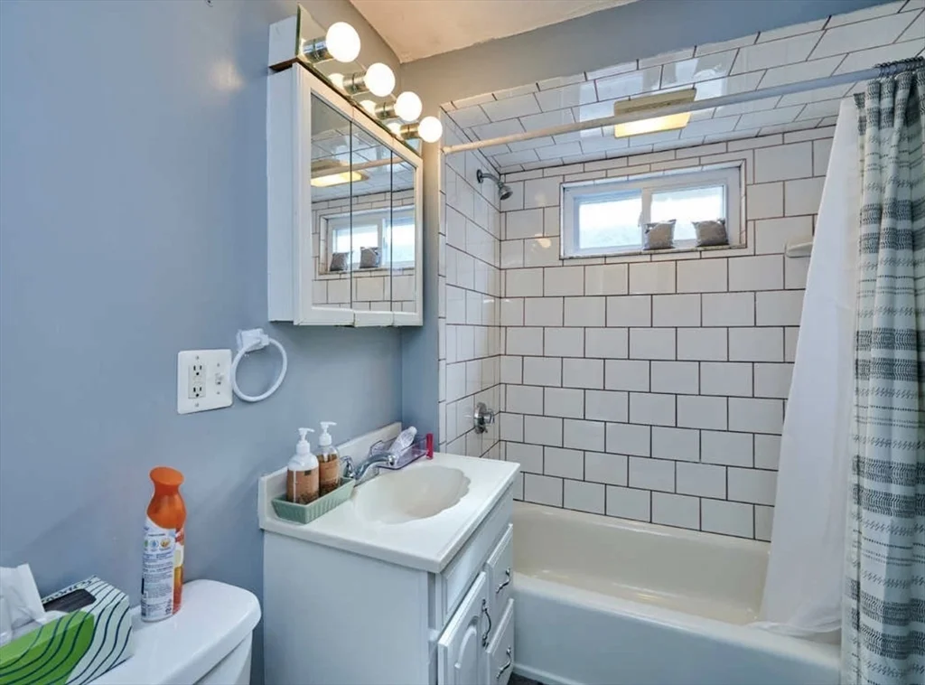 2 bed, 1 bath apartment for rent at 53 Fairfax St Unit 1, Teele Square — photo 12 of 15
