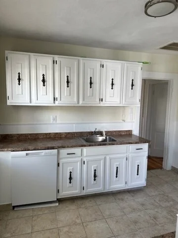3 bed, 1 bath apartment for rent at 53 Fairfax St Unit 2, West Somerville — photo 22 of 29