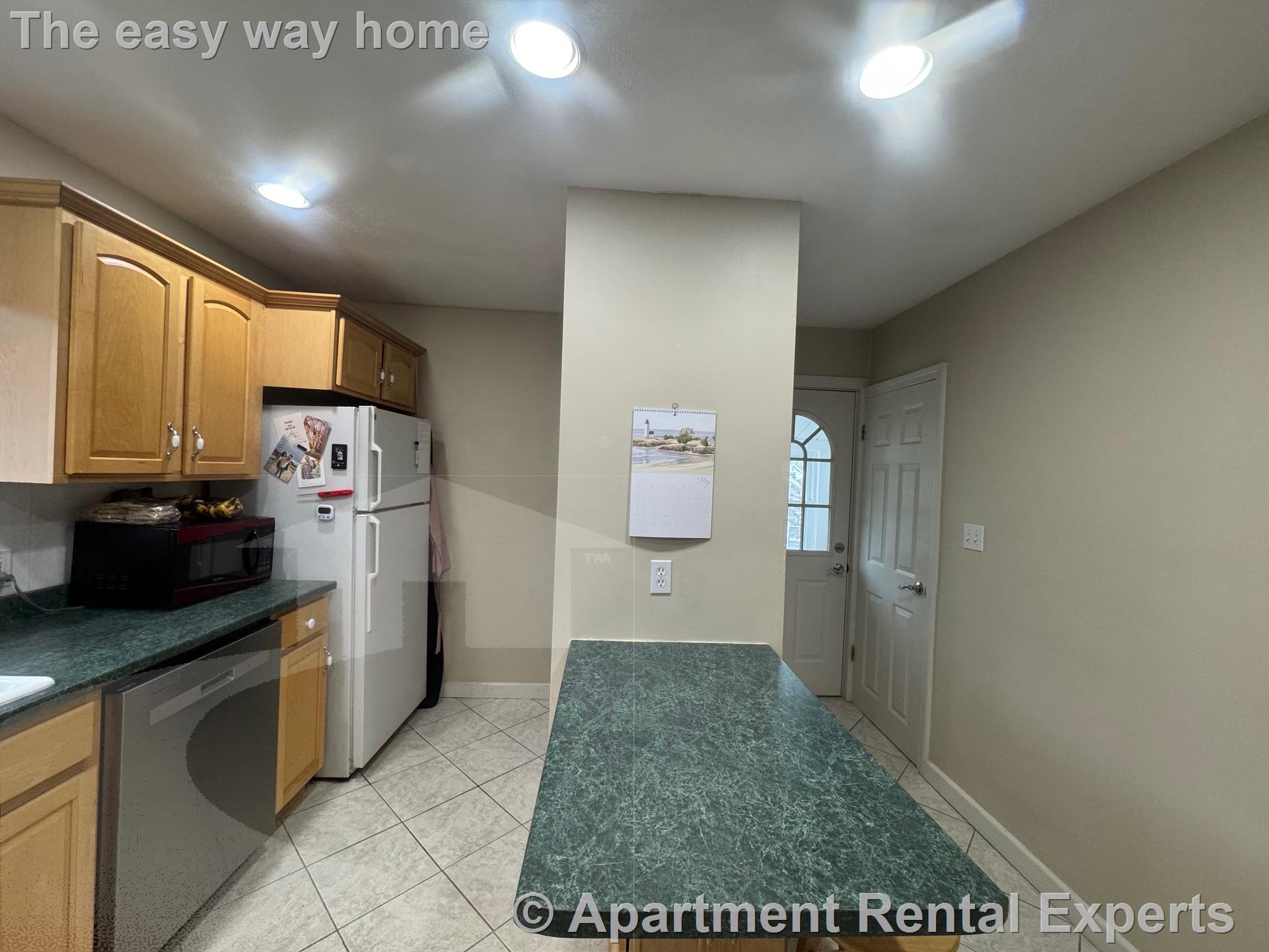 2 bed, 1 bath apartment for rent at 53 Farragut Ave Unit 2, Teele Square — photo 15 of 18