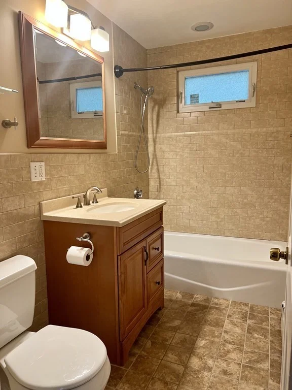 2 bed, 1 bath apartment for rent at 53 Foster Rd Unit 53, Belmont — photo 11 of 12